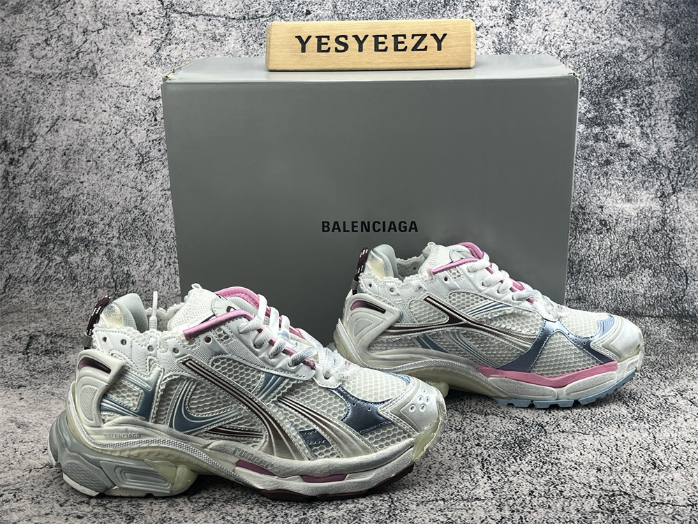UA Balenciaga Runner Sneaker