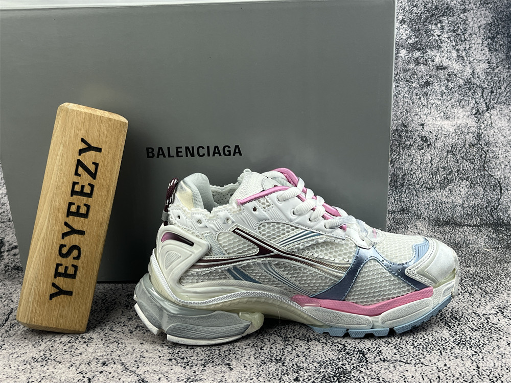 UA Balenciaga Runner Sneaker
