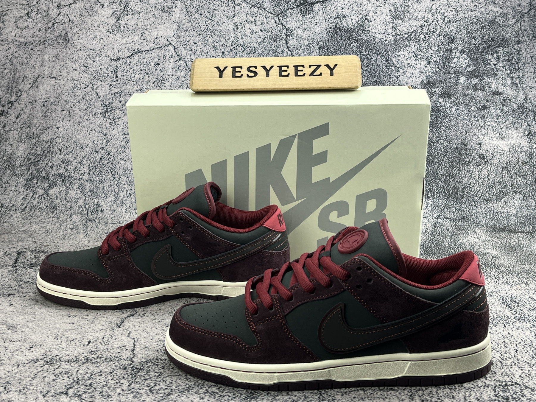 UA Nike SB Dunk Low