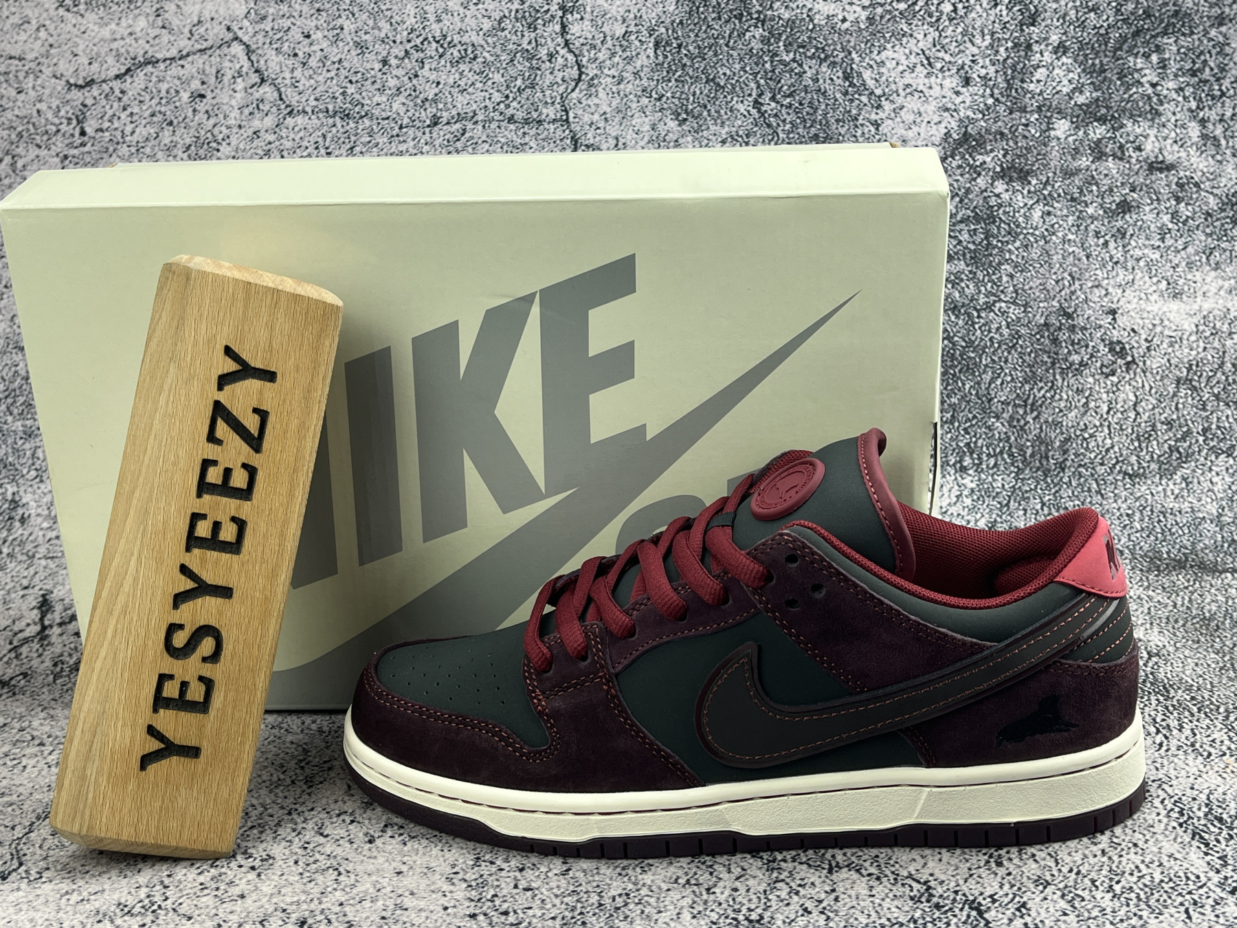 UA Nike SB Dunk Low
