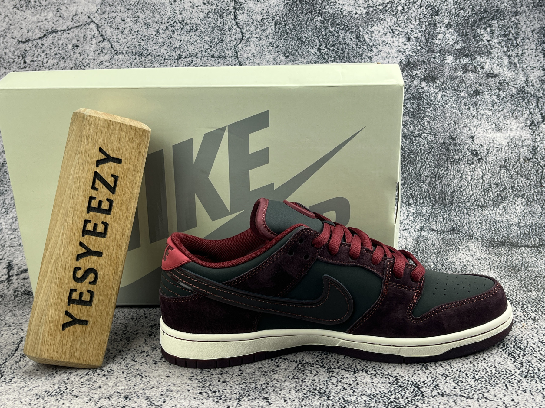 UA Nike SB Dunk Low