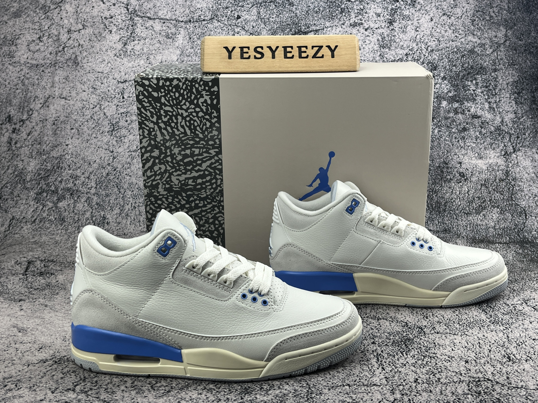 UA Jordan 3 Retro