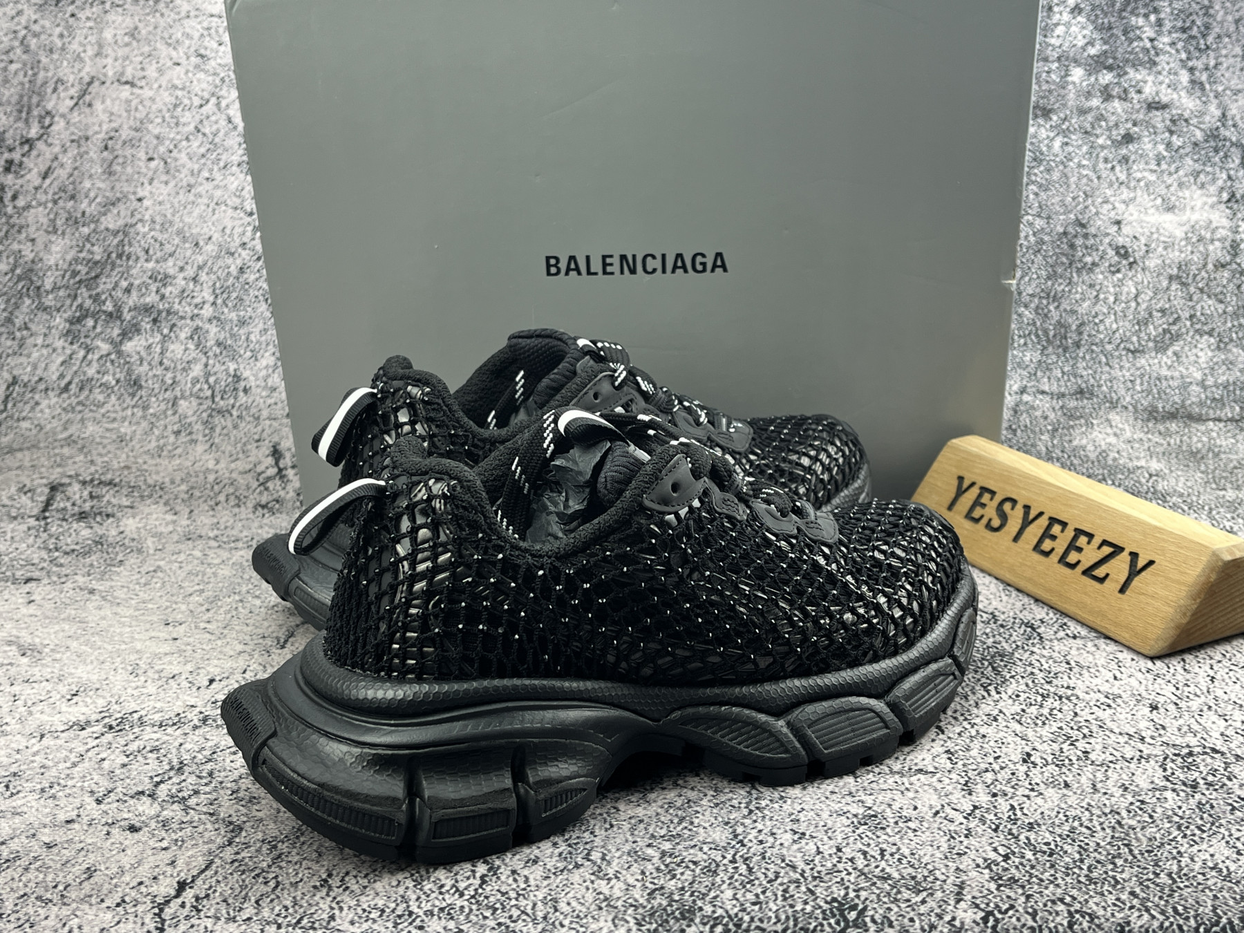 UA Balenciga 3XL Sneaker