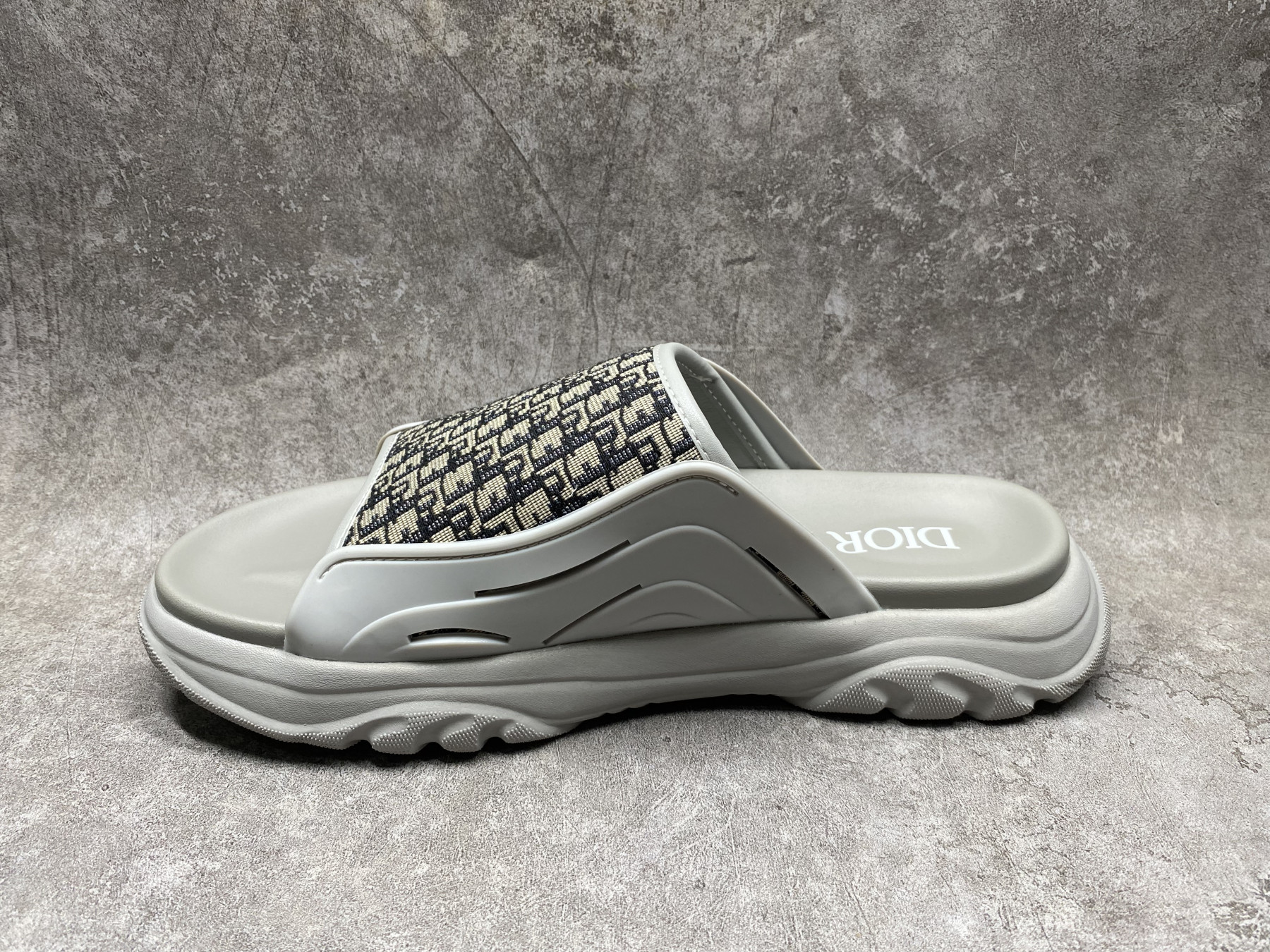 UA D10r Sandal