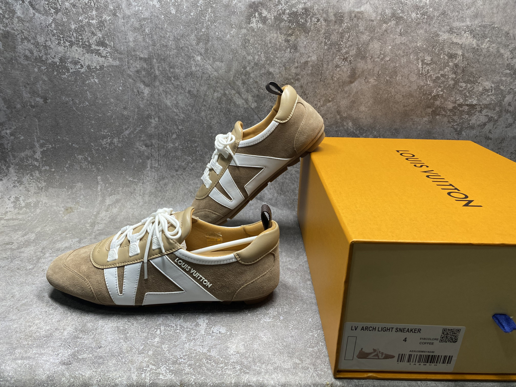 UA LV Sneaker