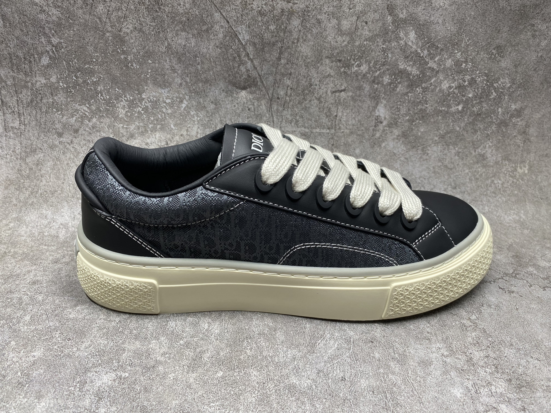 UA D10r B33 Sneaker