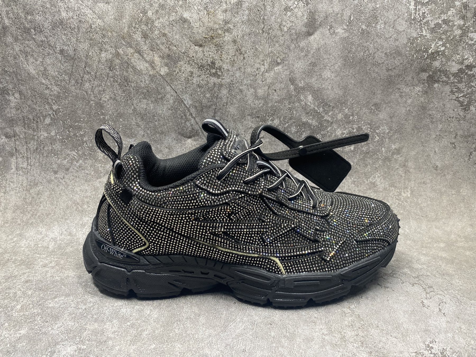 UA Off-White "BE RIGHT BACK"
