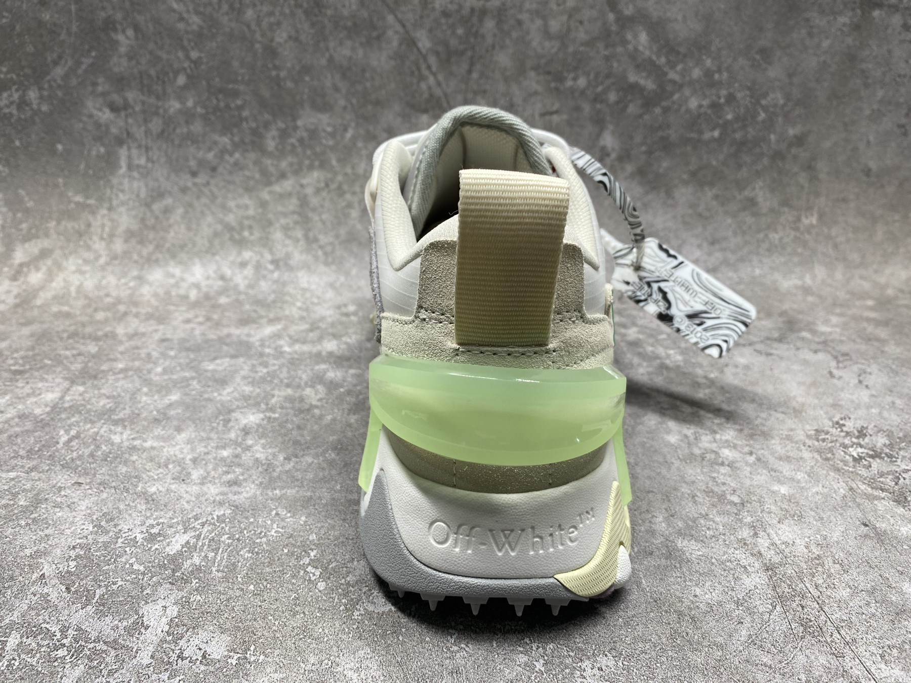 UA Off-White Odsy-2000 Sneaker