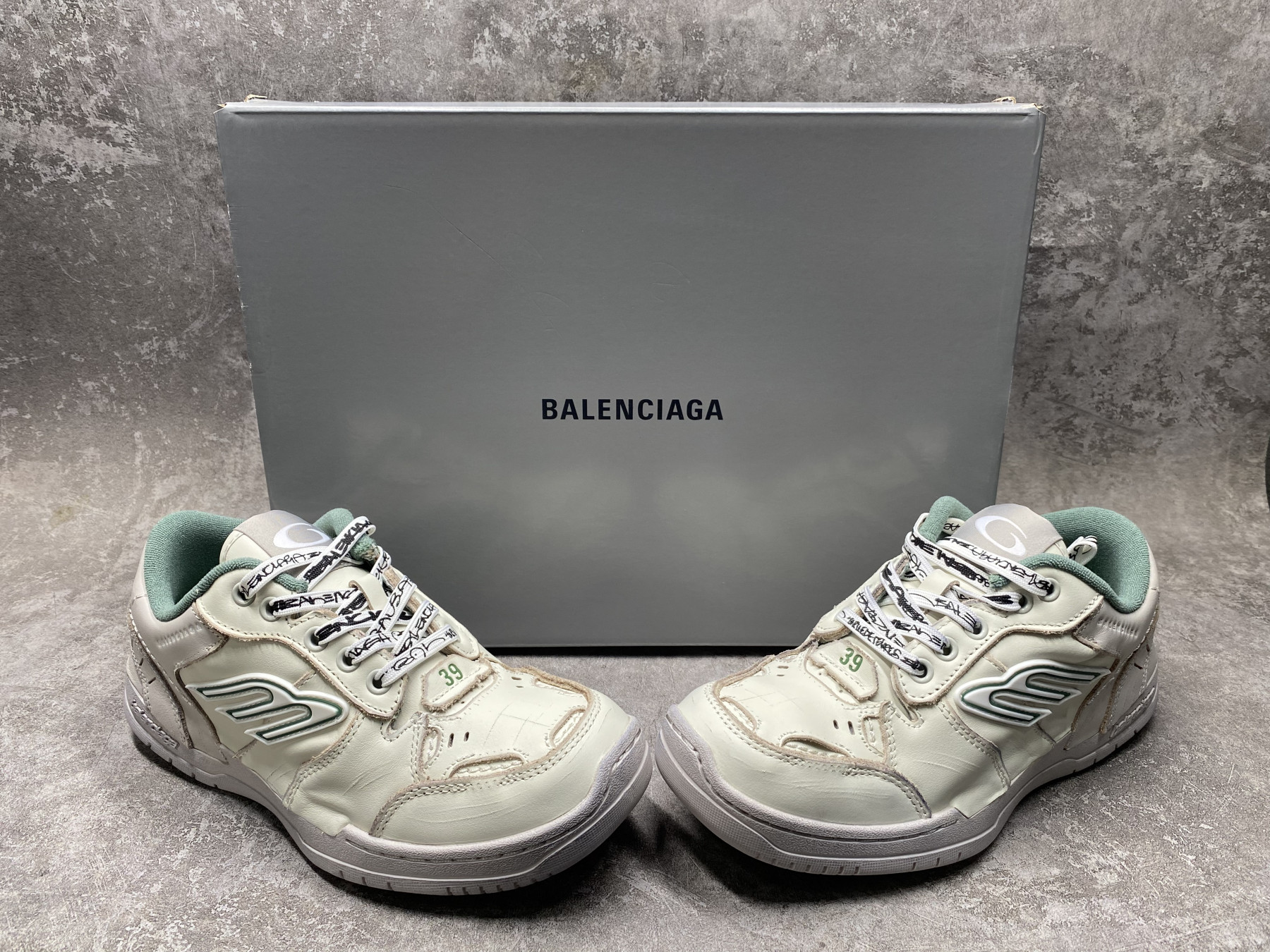 UA Balenciaga Hamptons Worn-out Sneaker (run one size large)