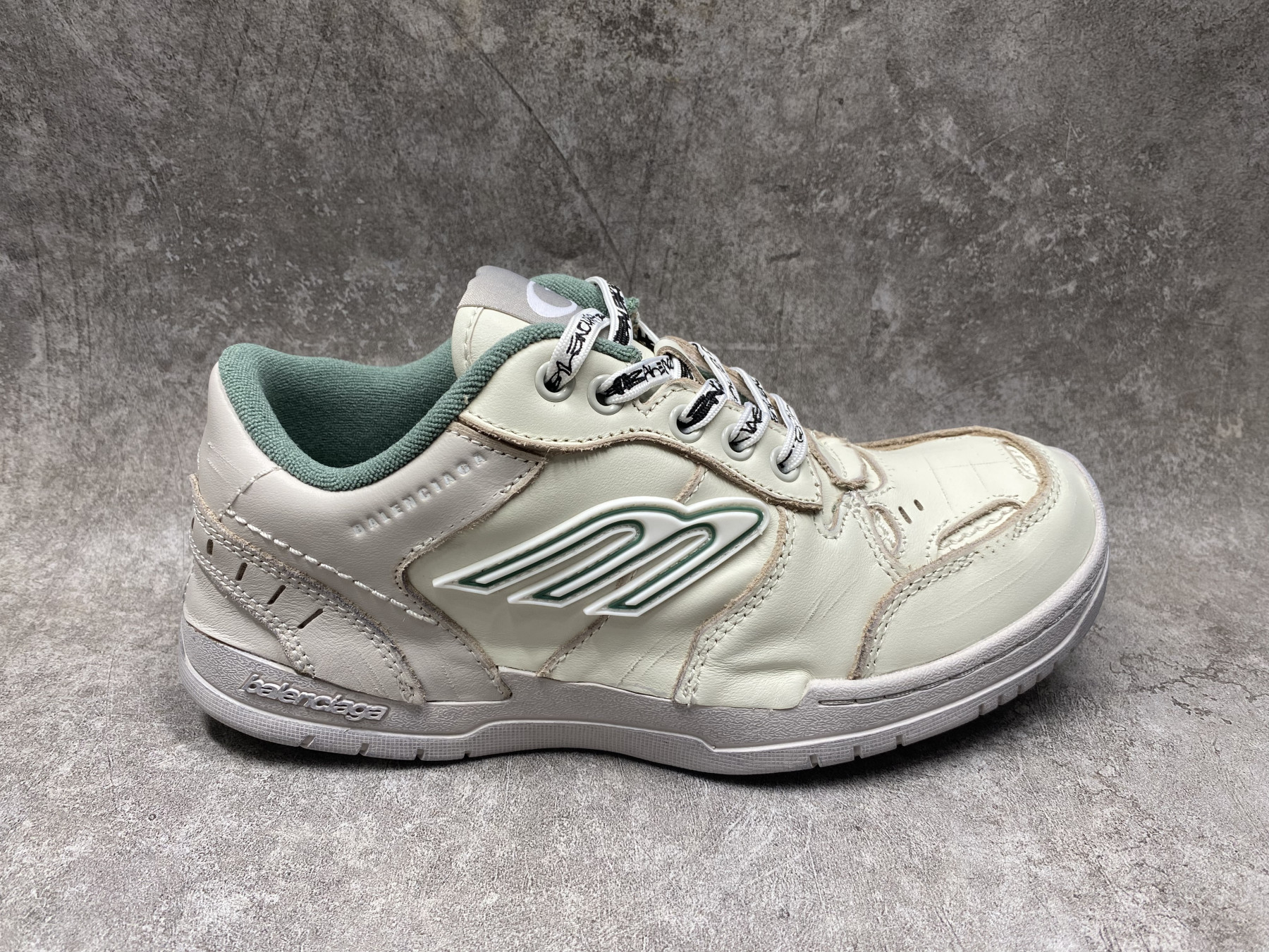 UA Balenciaga Hamptons Worn-out Sneaker (run one size large)