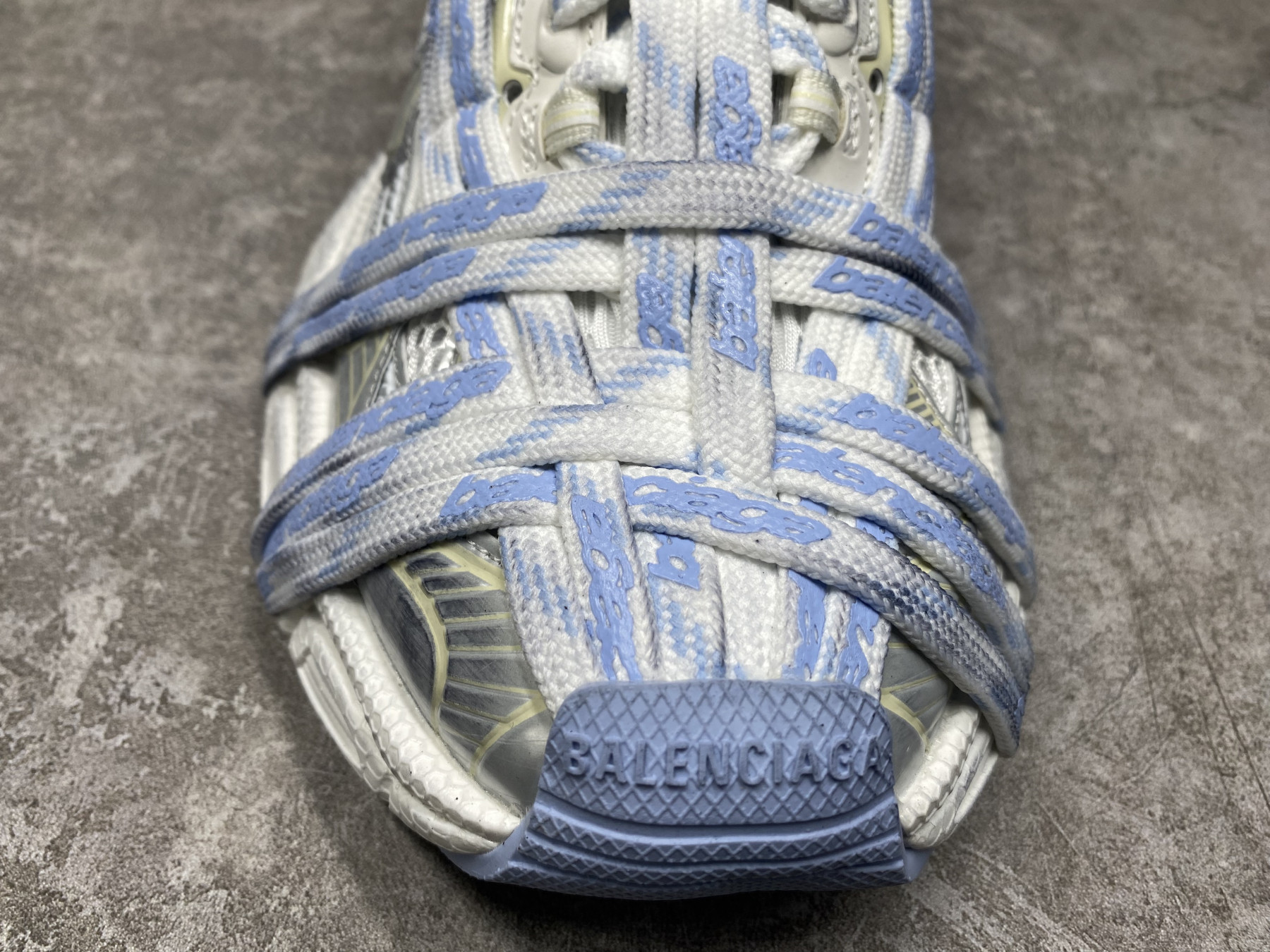 UA Balenciaga 3xl Extreme Laces Logo Sneaker(run one size large)