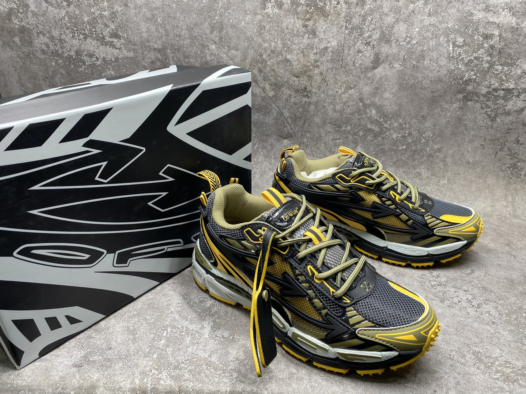 UA Off-White "BE RIGHT BACK"