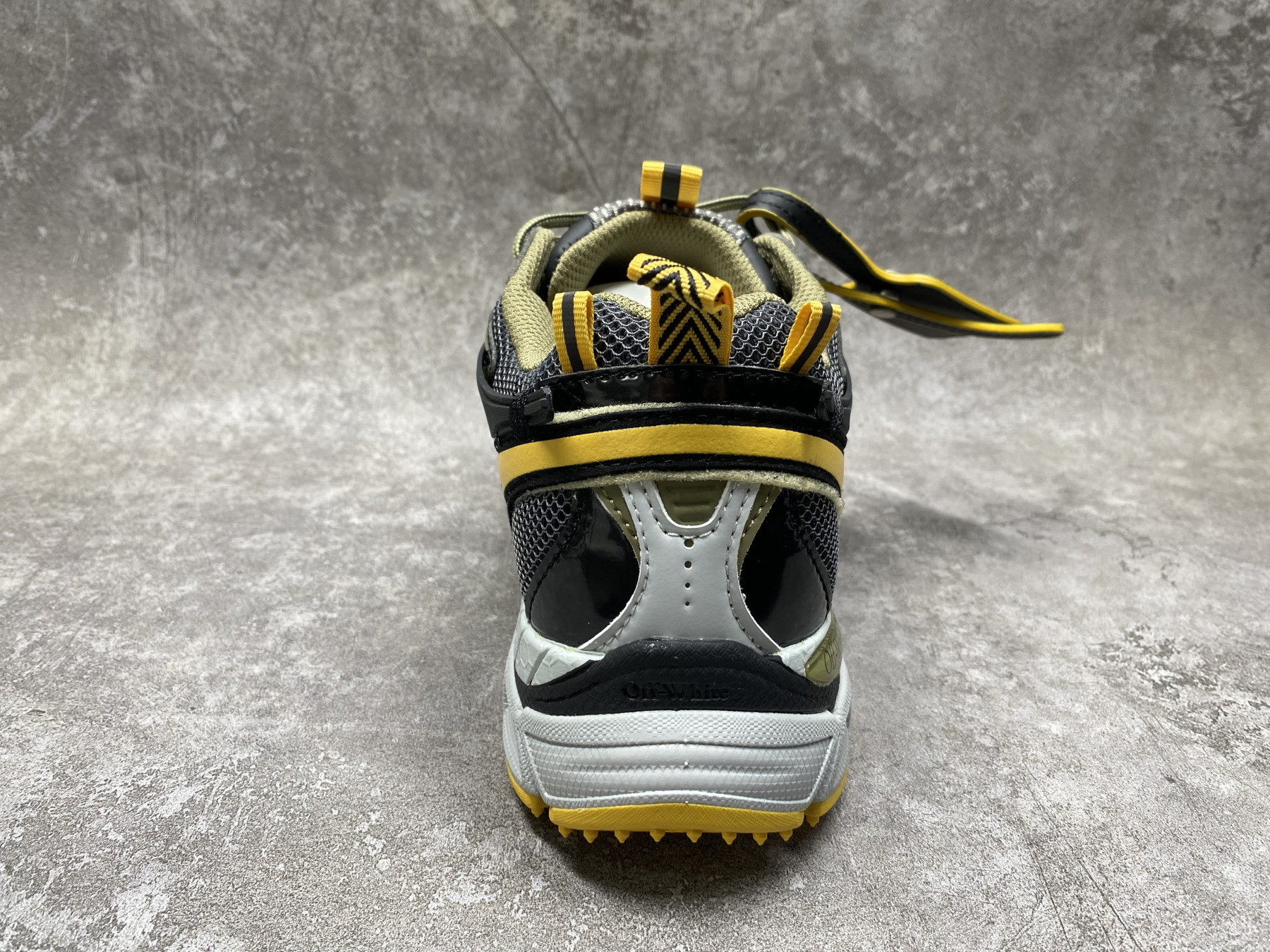 UA Off-White "BE RIGHT BACK"