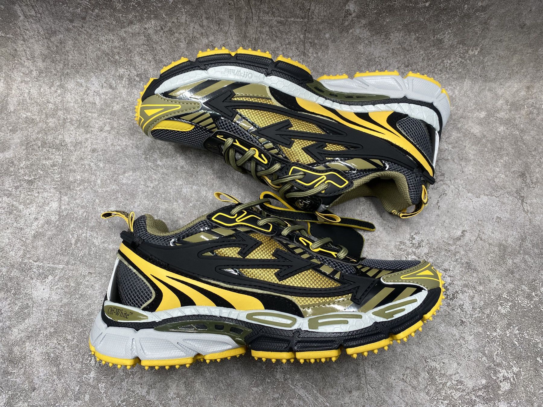 UA Off-White "BE RIGHT BACK"