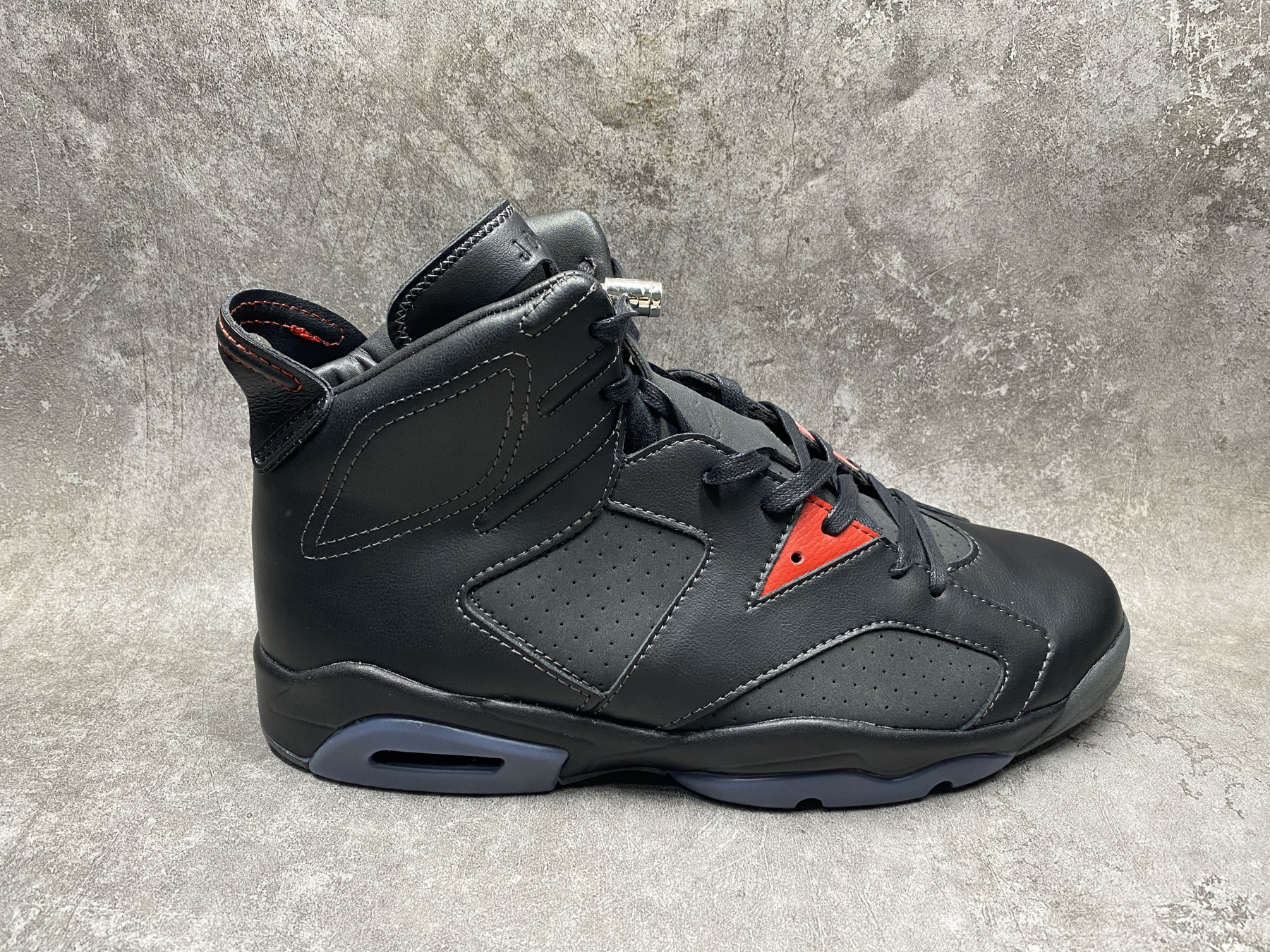 UA AIR JORDAN 6 Retro