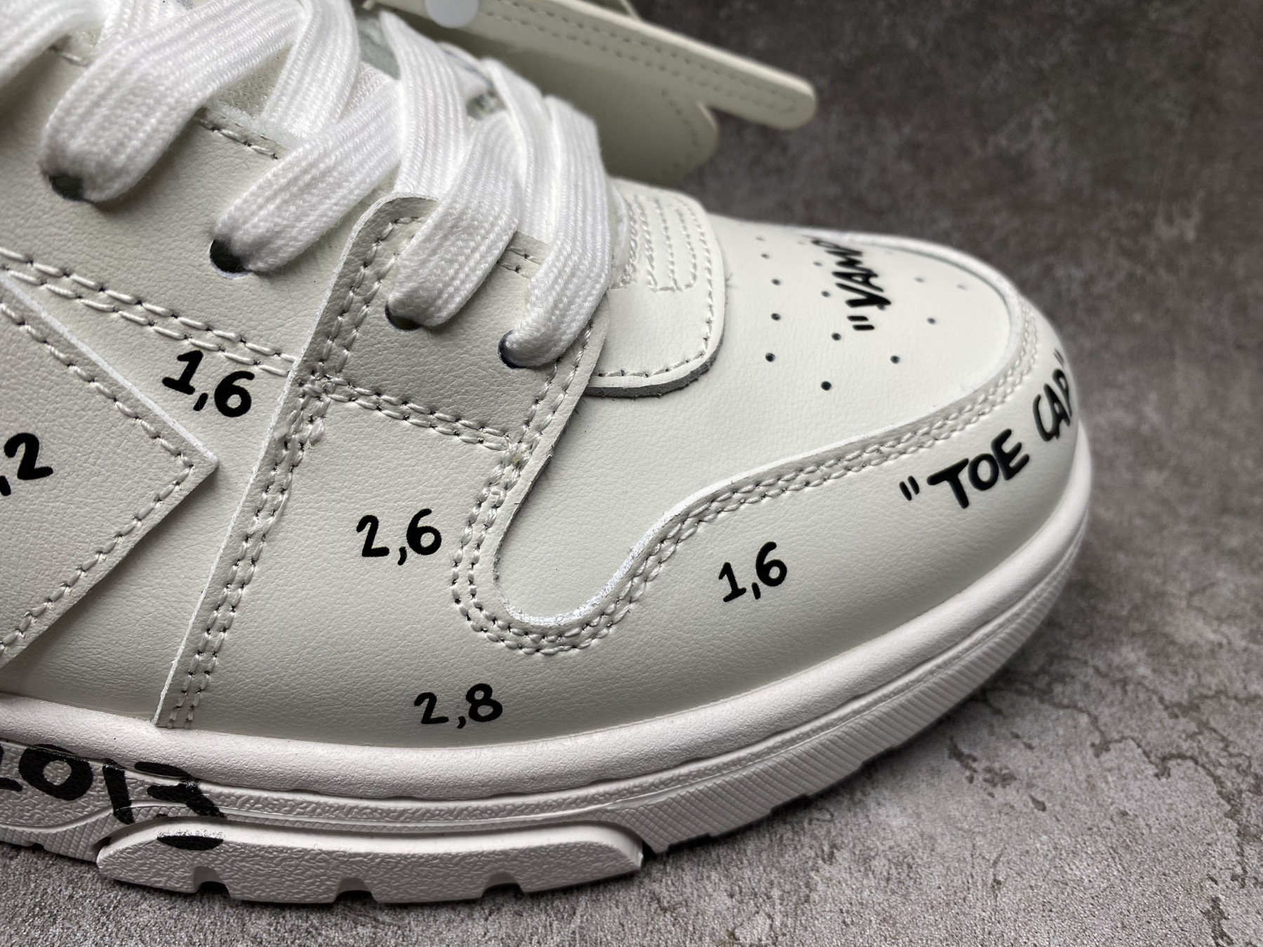 UA OFF-WHITE OUT OF OFFICE LOW
