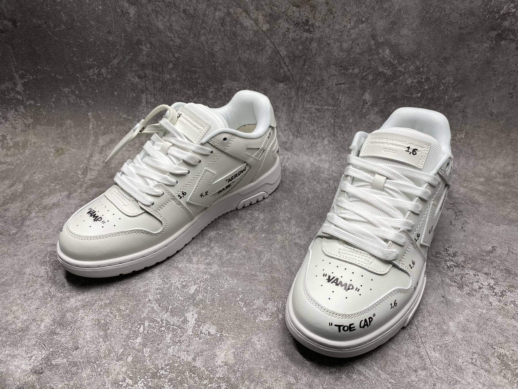 UA OFF-WHITE OUT OF OFFICE LOW