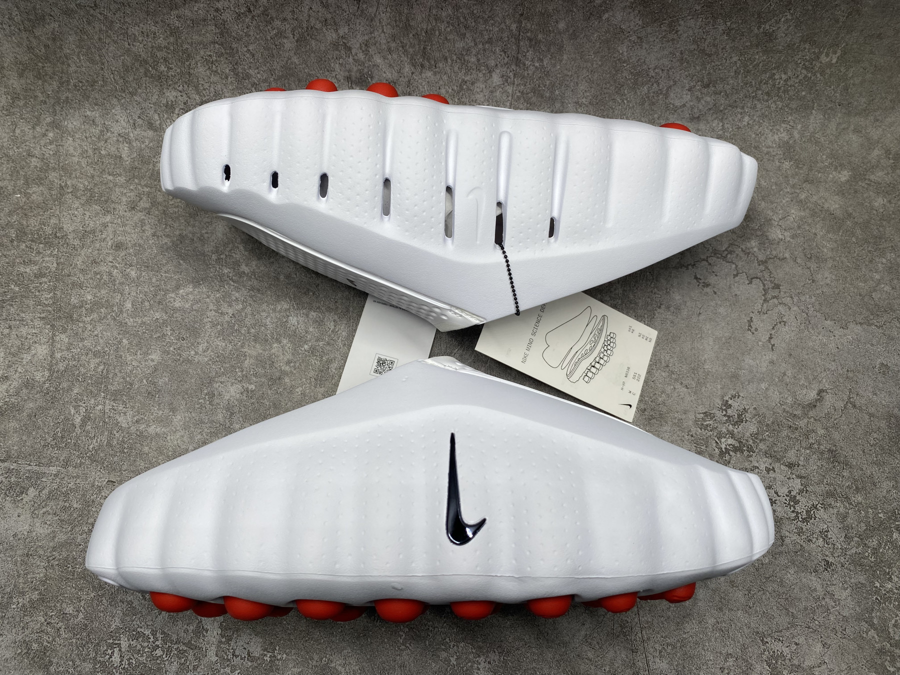 Nike Mind 001 Slide (Runs one size small)