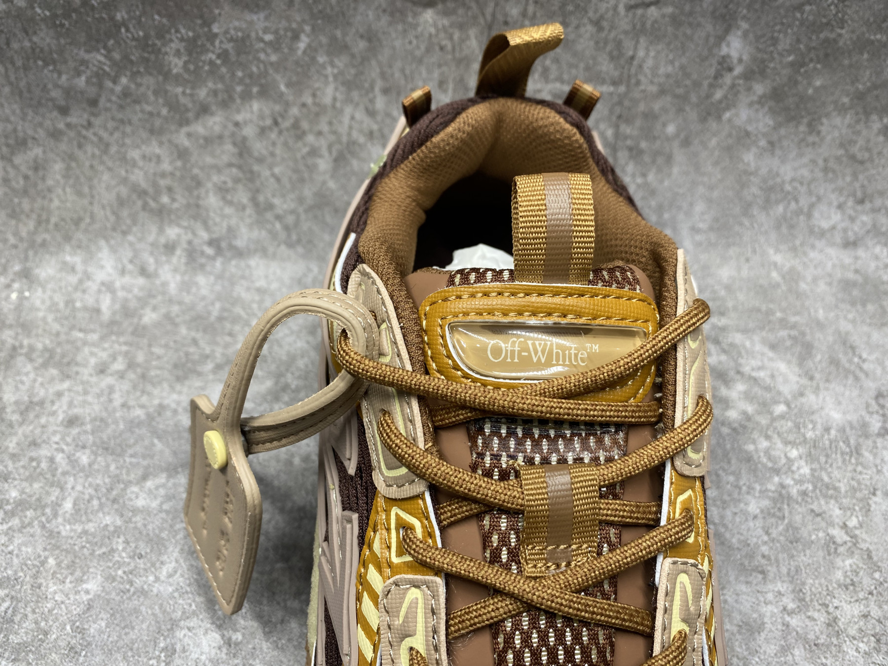 UA Off-White "BE RIGHT BACK"