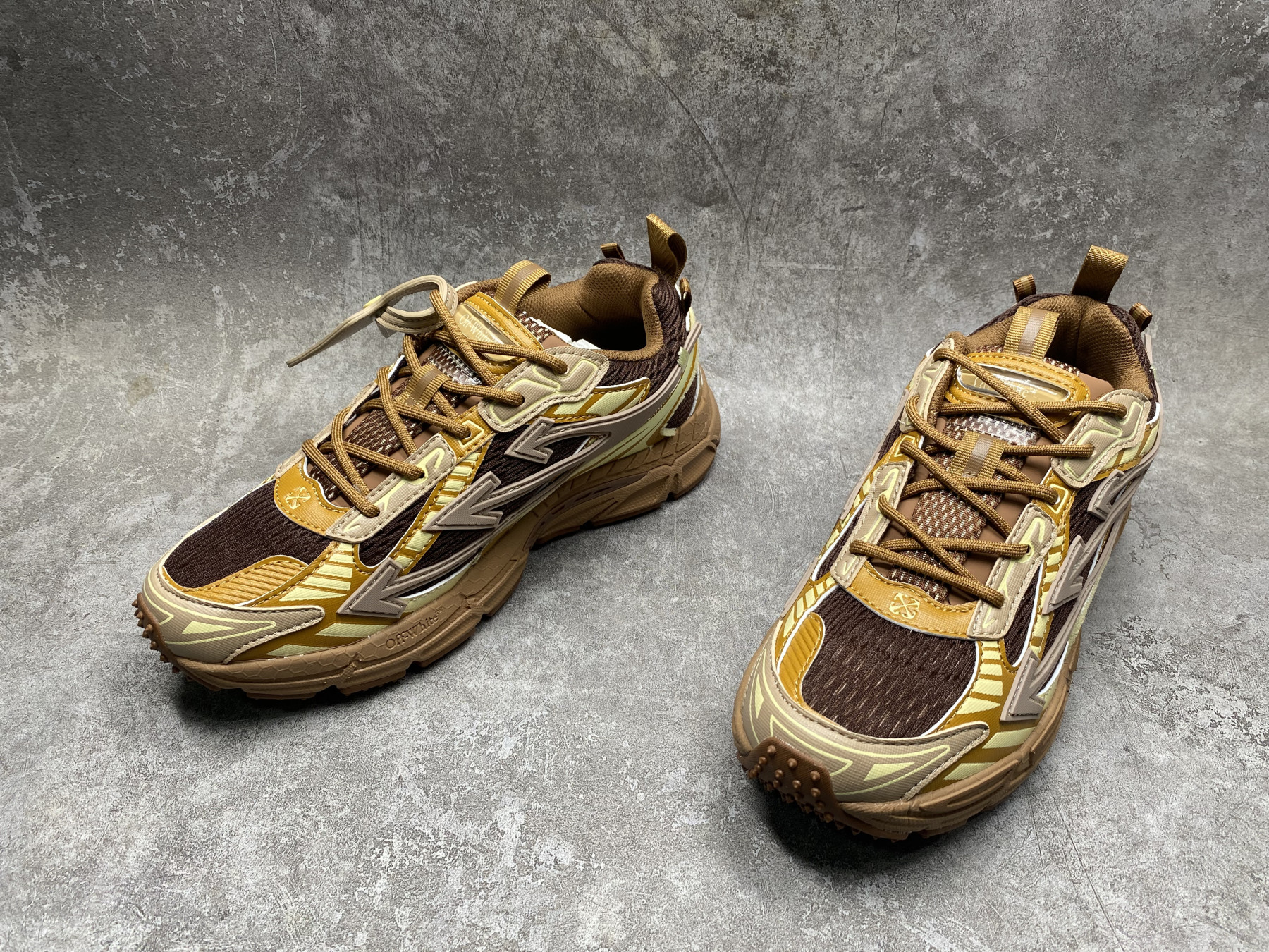 UA Off-White "BE RIGHT BACK"