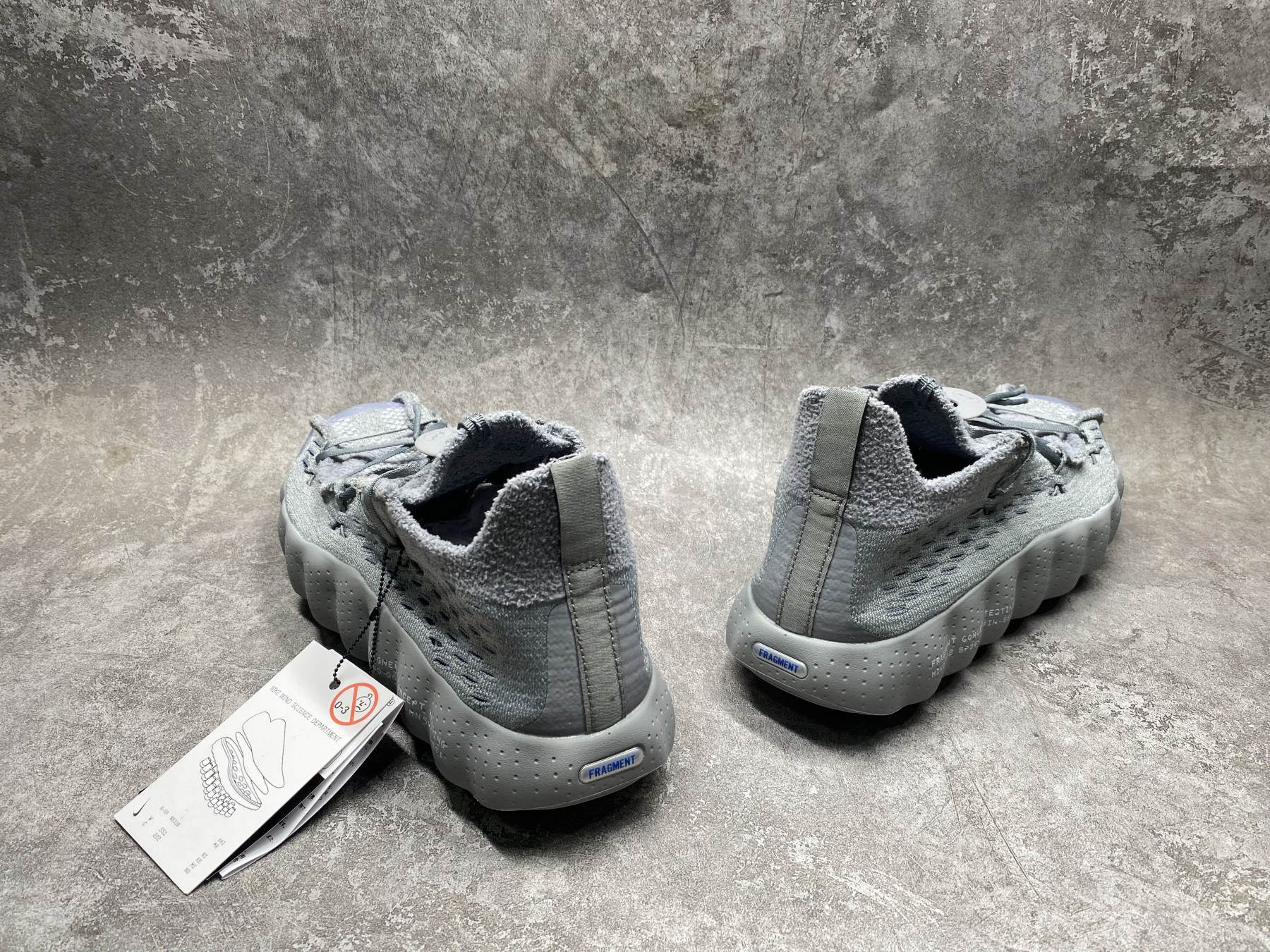 UA Nike Mind 002 Flyknit