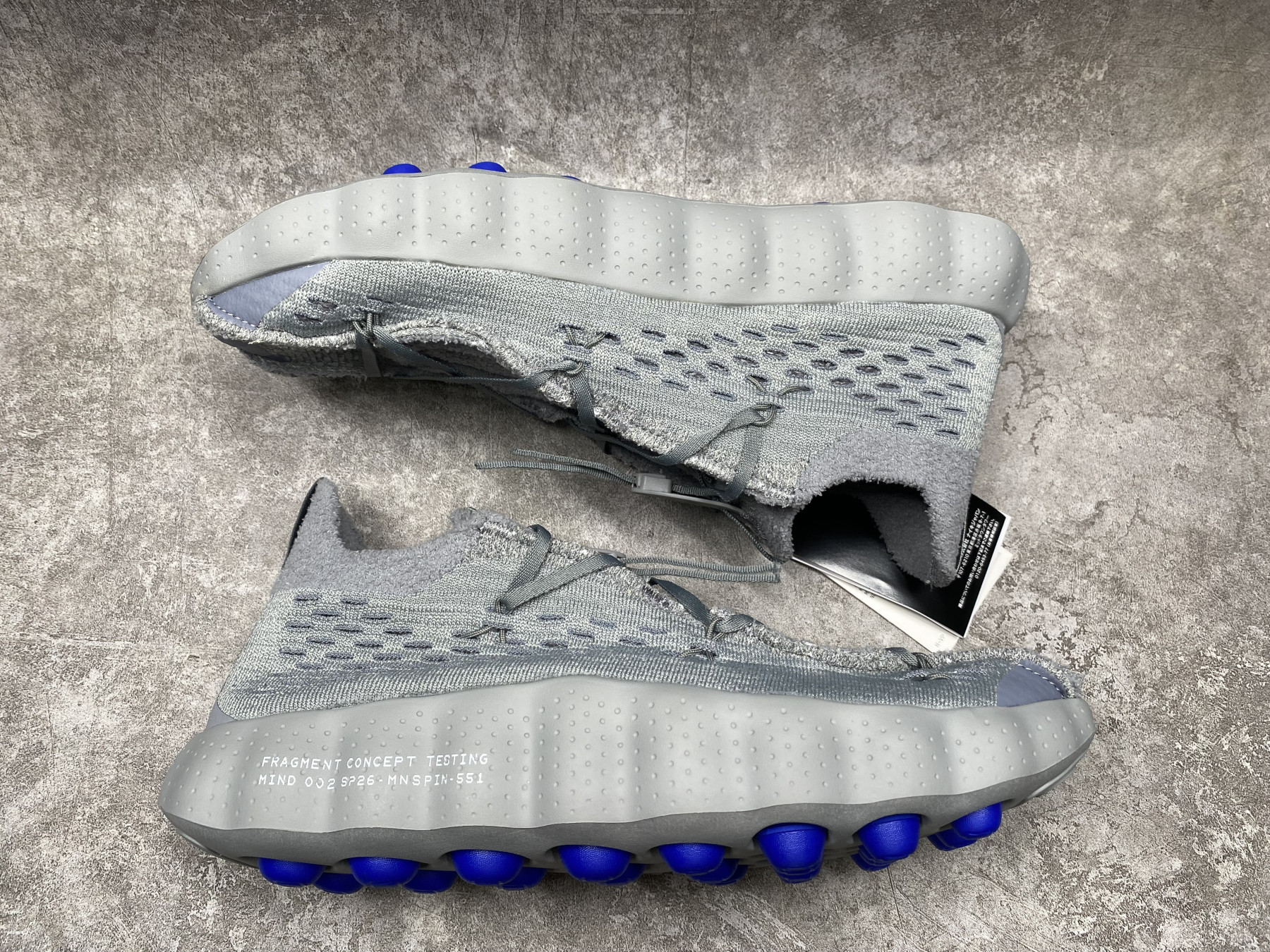 UA Nike Mind 002 Flyknit