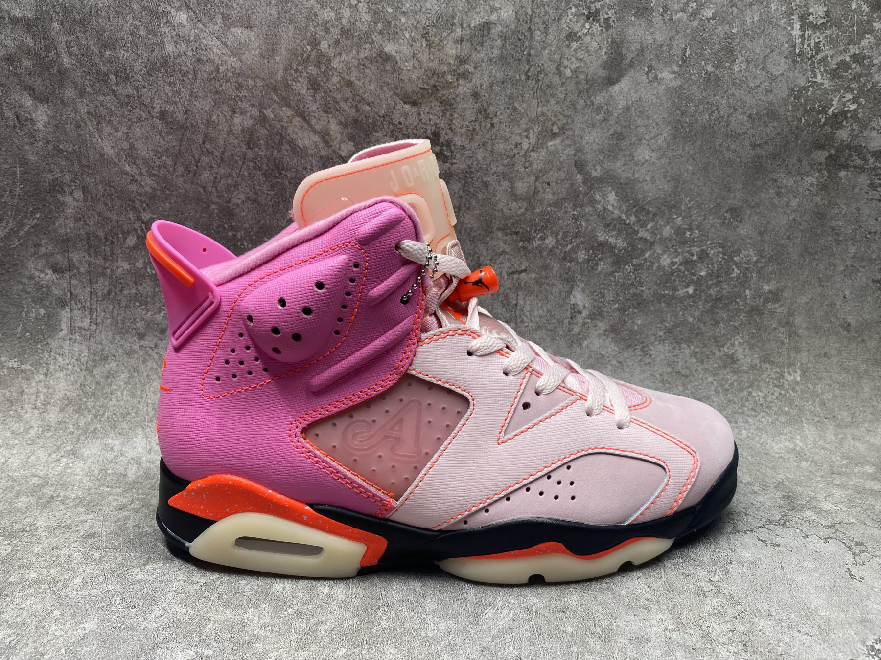 UA AIR Jordan 6 Retro
