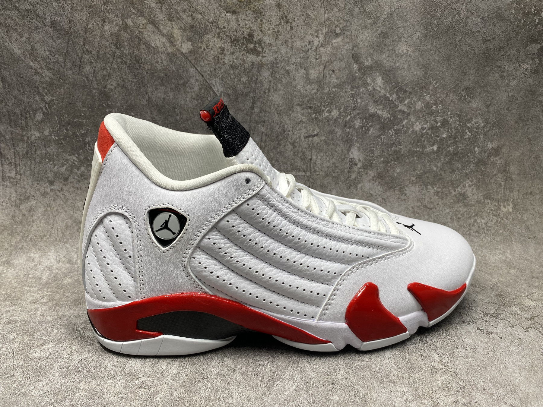 UA AIR Jordan 14 Retro