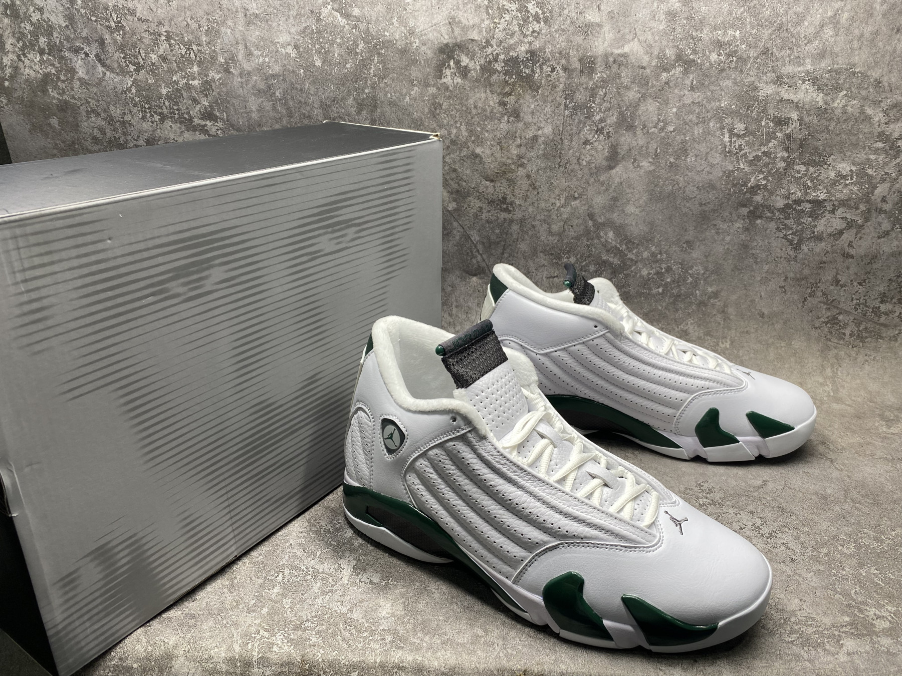 UA AIR Jordan 14 Retro