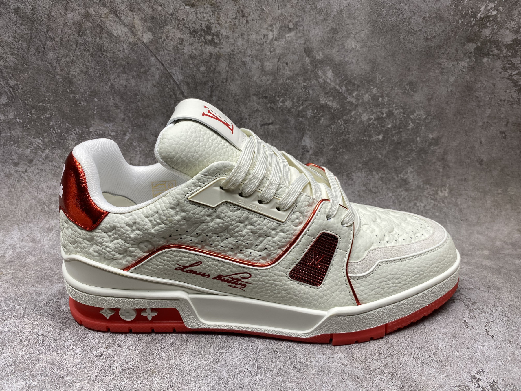 UA LV trainer Sneakers