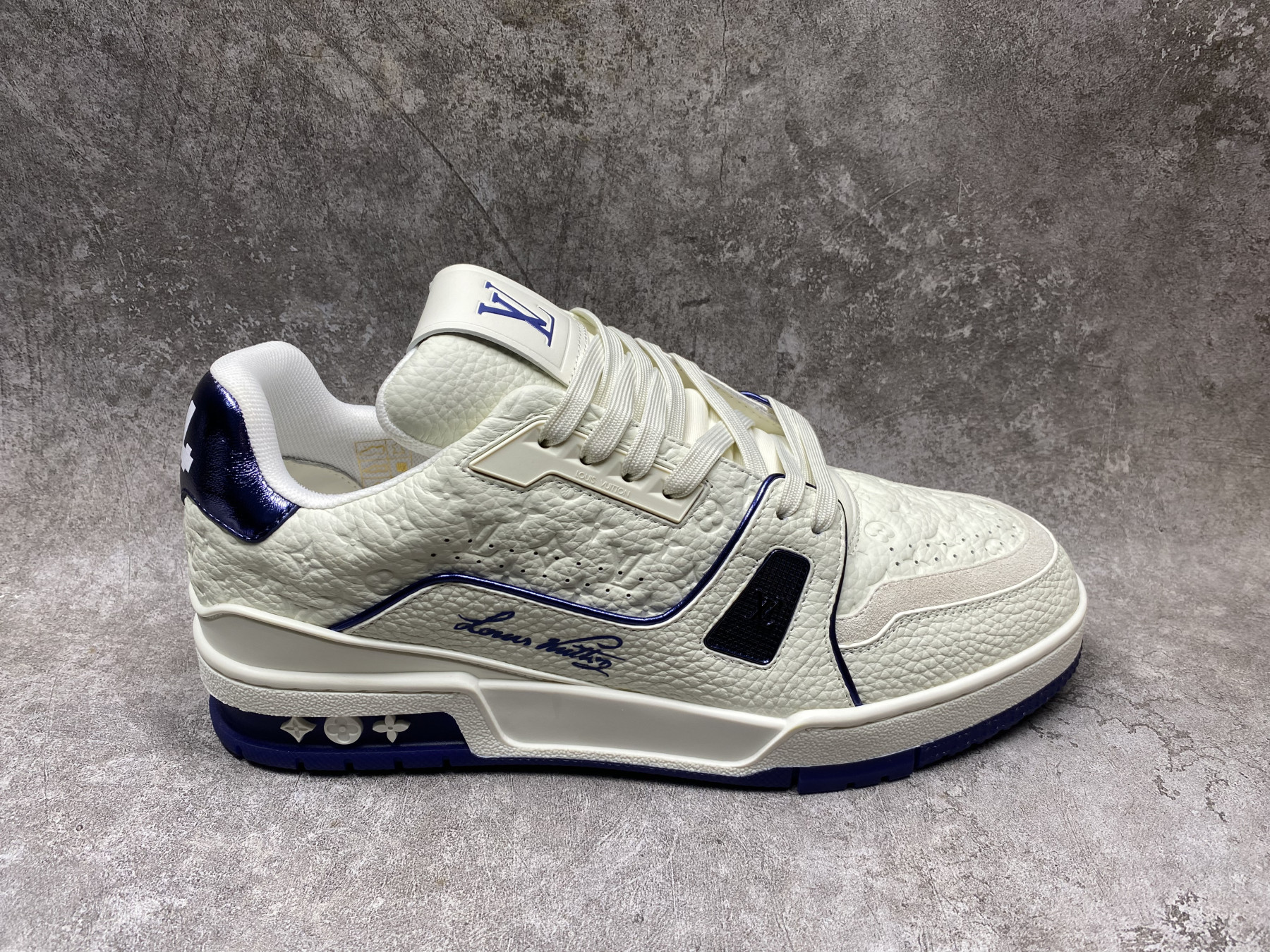 UA LV trainer Sneakers