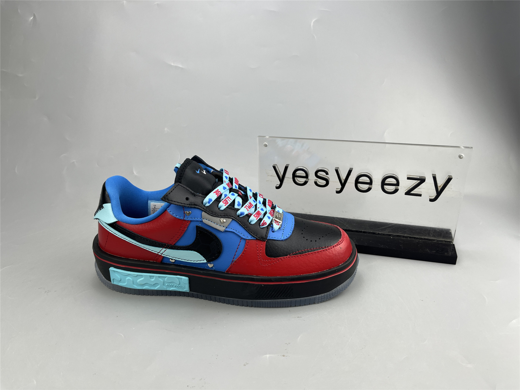 UA NIKE AIR FORCE 1 FONTANKA
