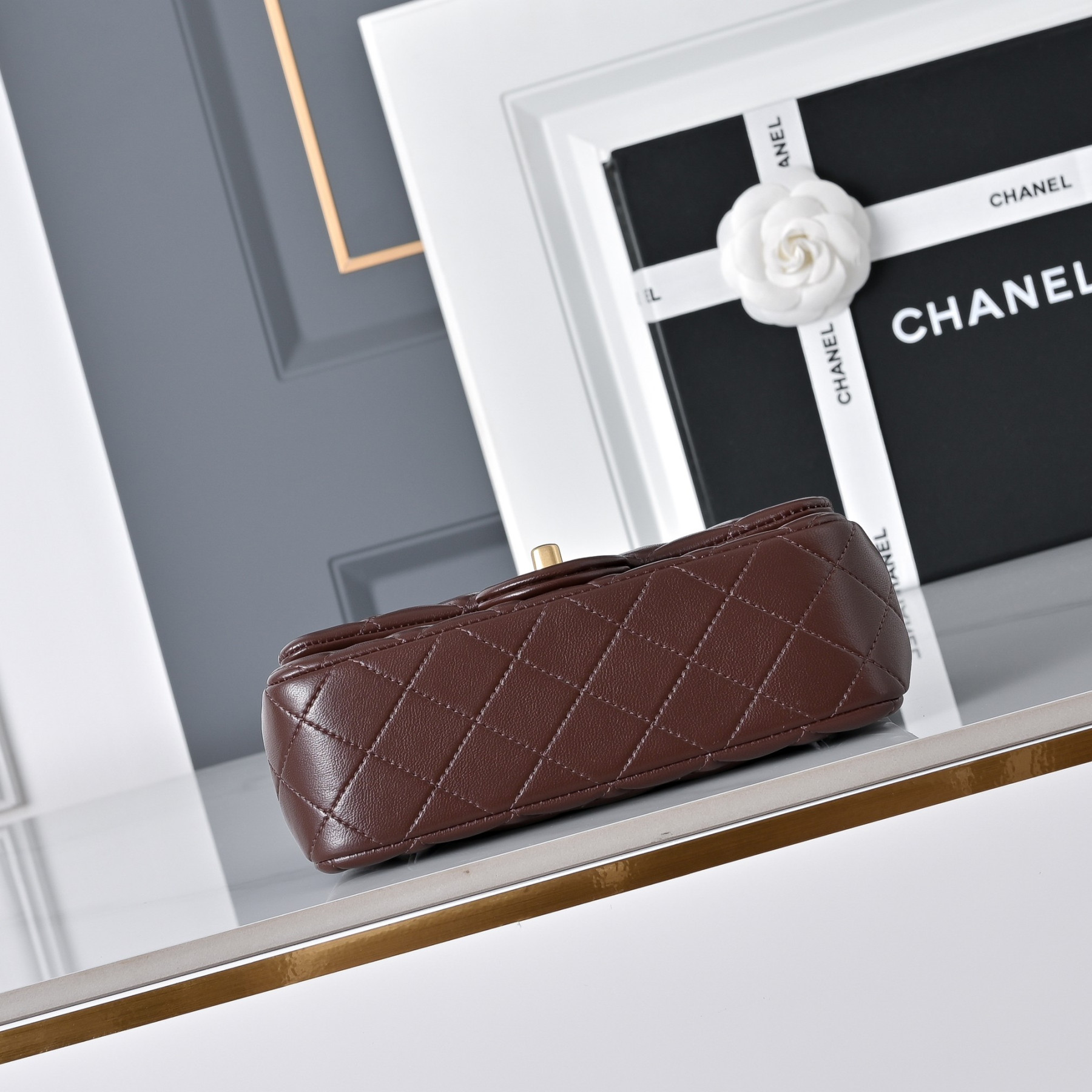 Chanel Flap Bag Brown AS1787 20x13x7cm