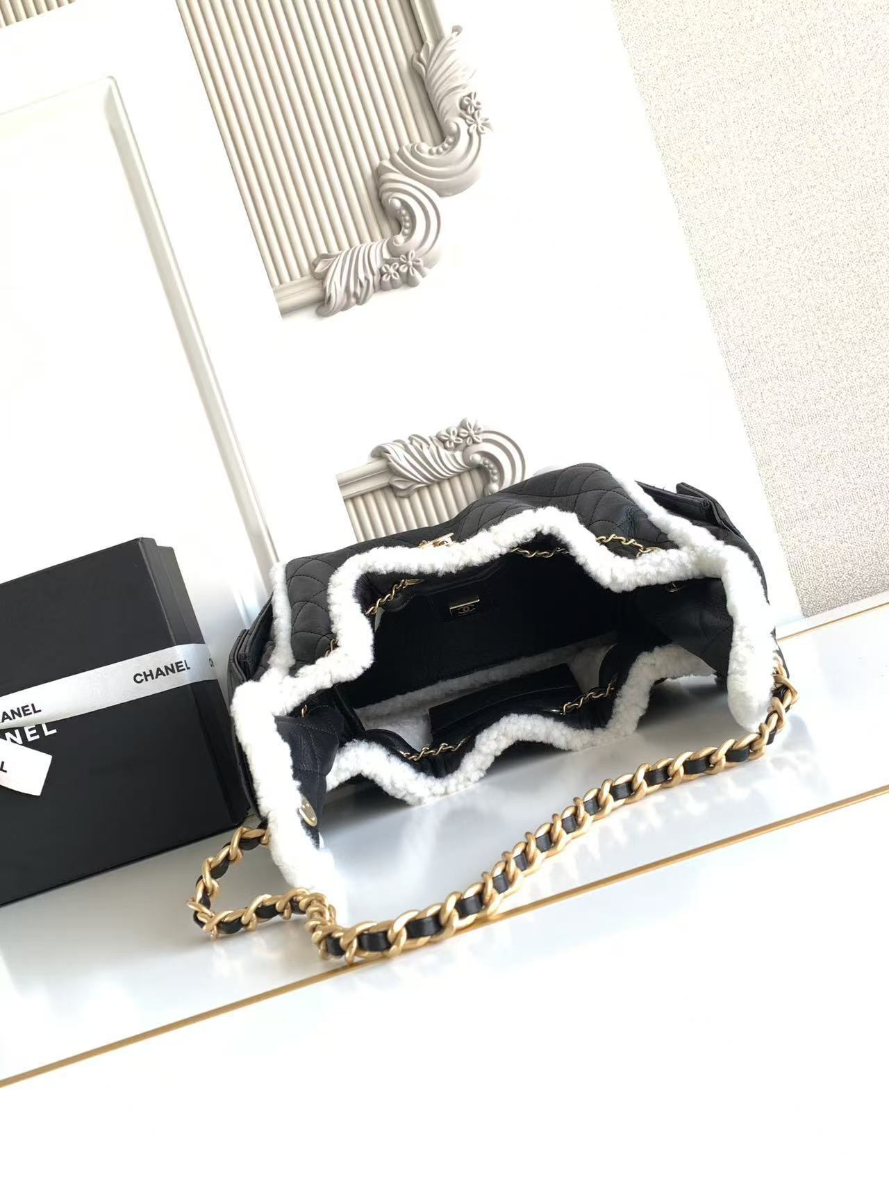 CHANEL 25C Bucket BAG 30x26x14cm