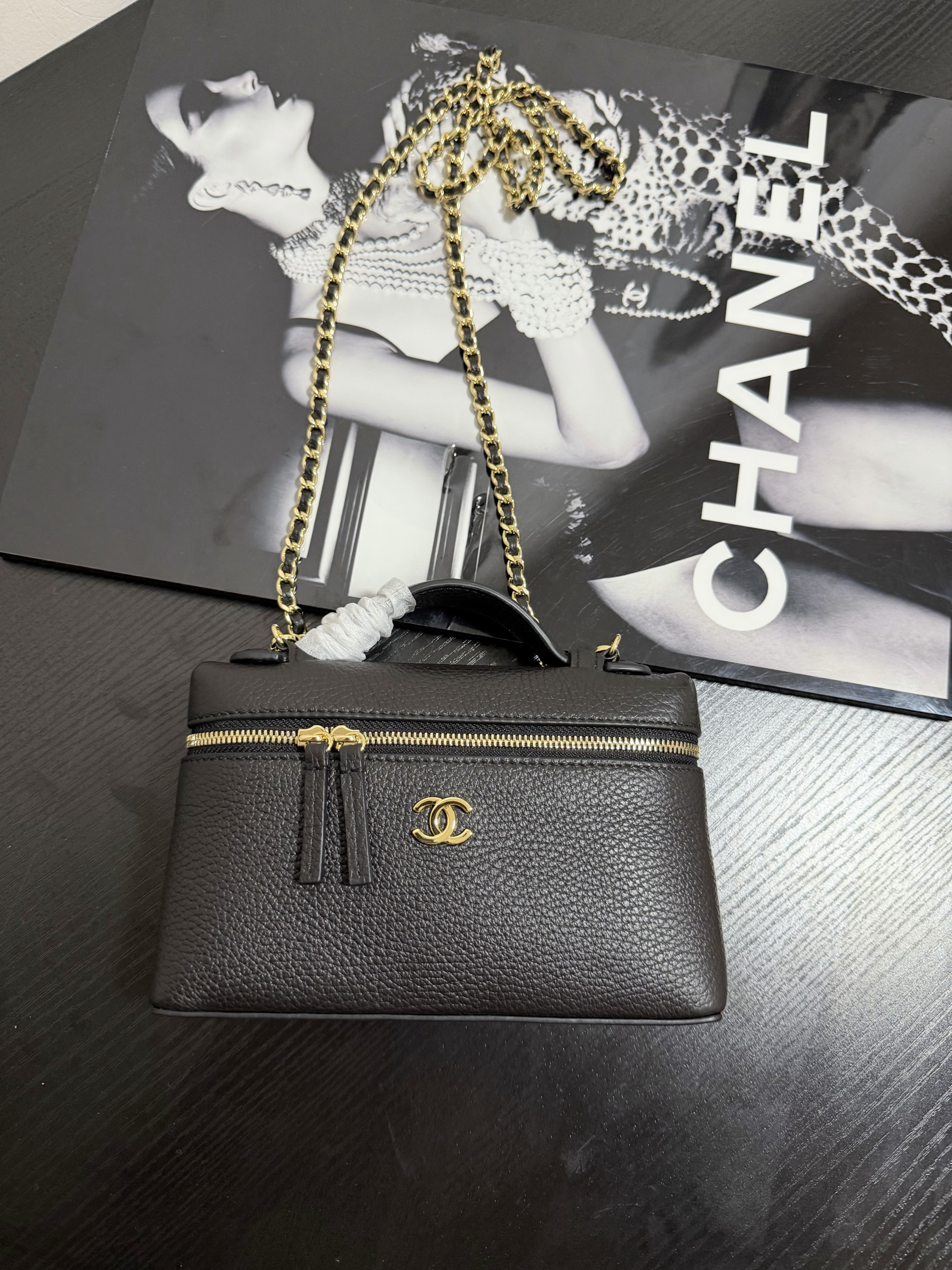 CHANEL Classic Vanity with chain Handbag AP5346 17x19.5x5cm