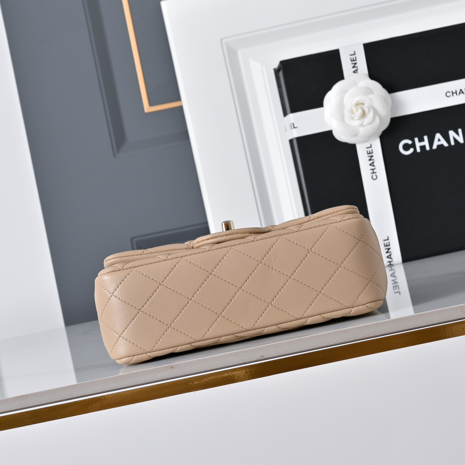 Chanel Mini Flap Bag 20x12x6.5cm