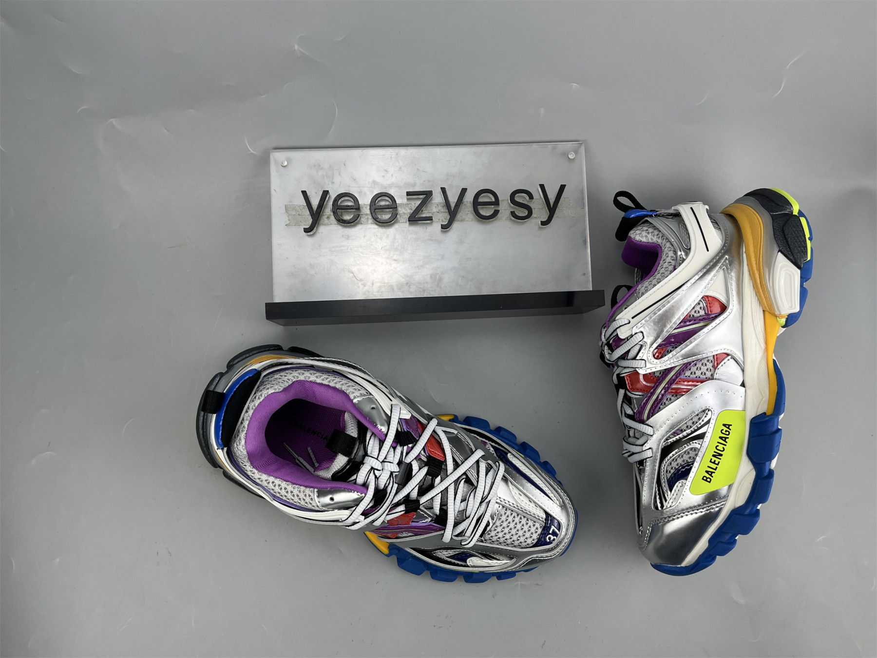 UA TRACK SNEAKER SILVER COLORBLOCK