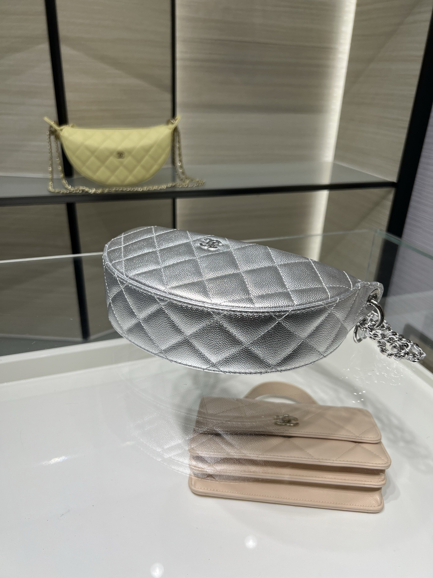 Chanel Clutch with chain Silver Hardware AP5094 15x22x6cm