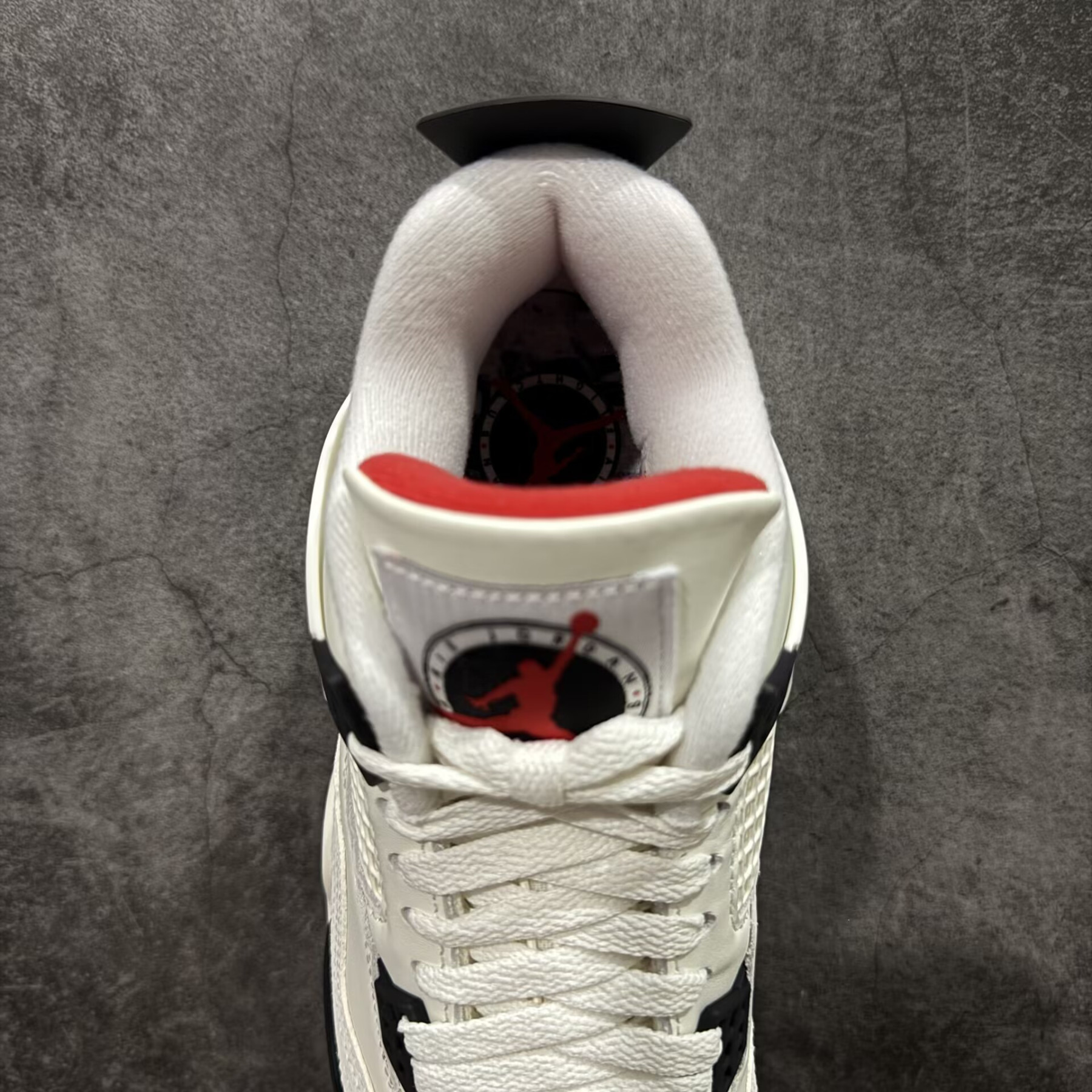 UA Air Jordan 4 Retro