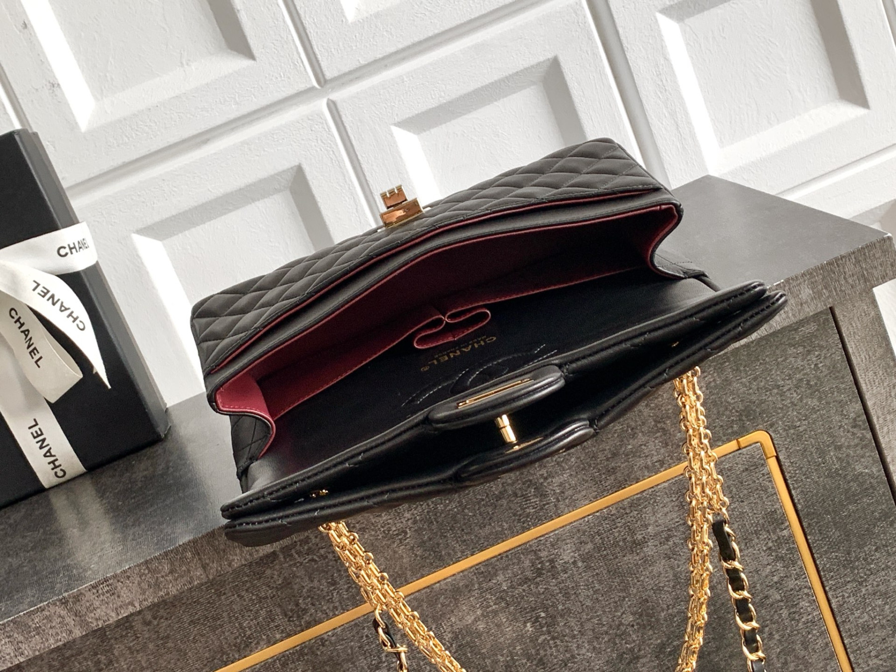 Chanel Flap Handbag 25.5x15.5x6.5cm
