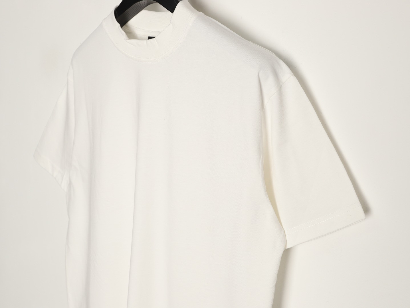 Ba1en*iaga short-sleeved t-shirt
