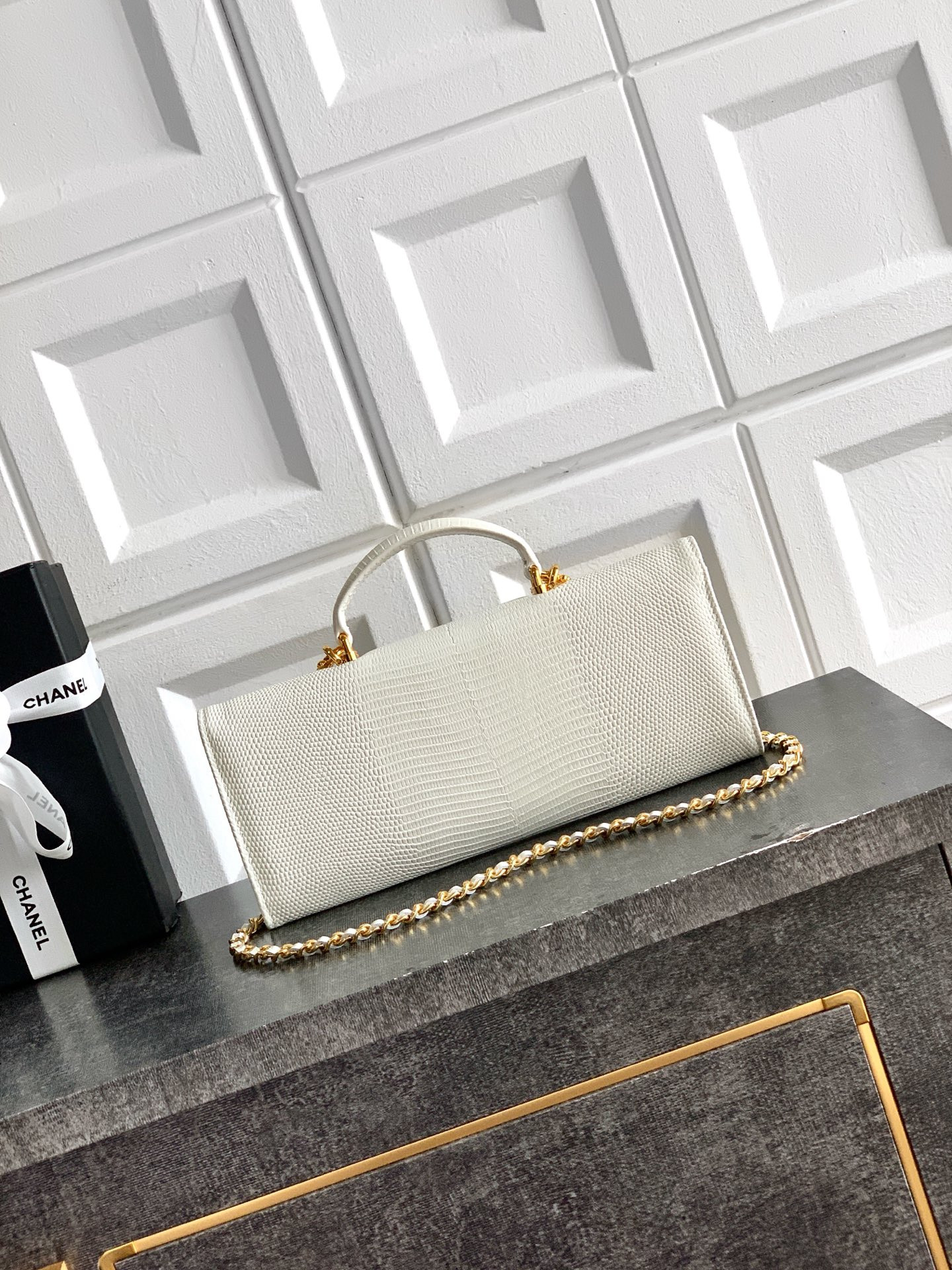 Chanel Clutch with chain AP5280 9.5x25x5cm