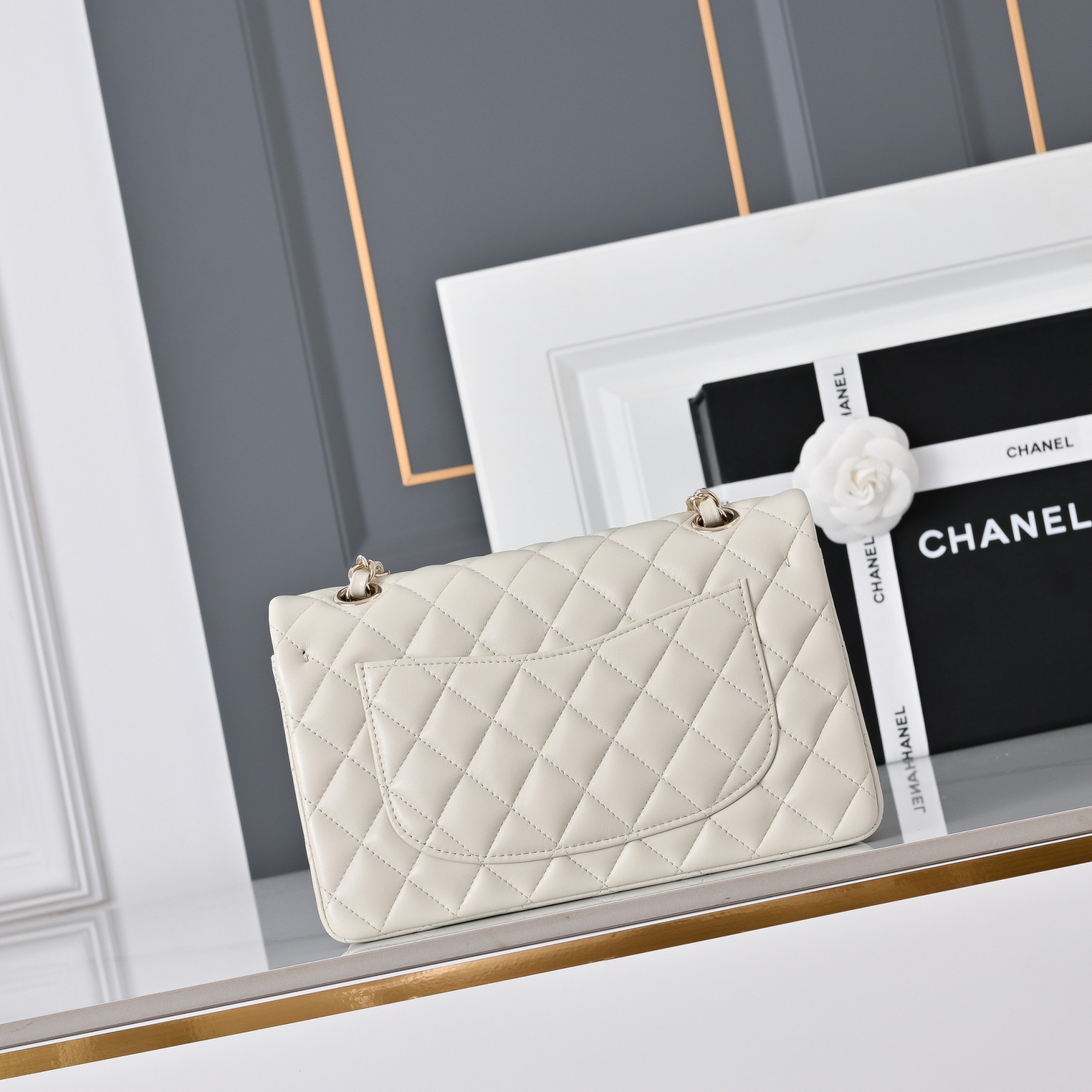 Chanel Classic Flap handbag Milky tea with light gold hardware A01113 23x14.5x6cm