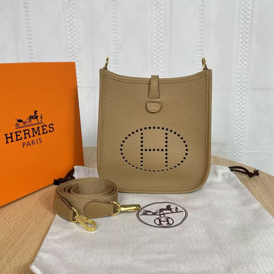 Hermès Evelyne Bag 16CM
