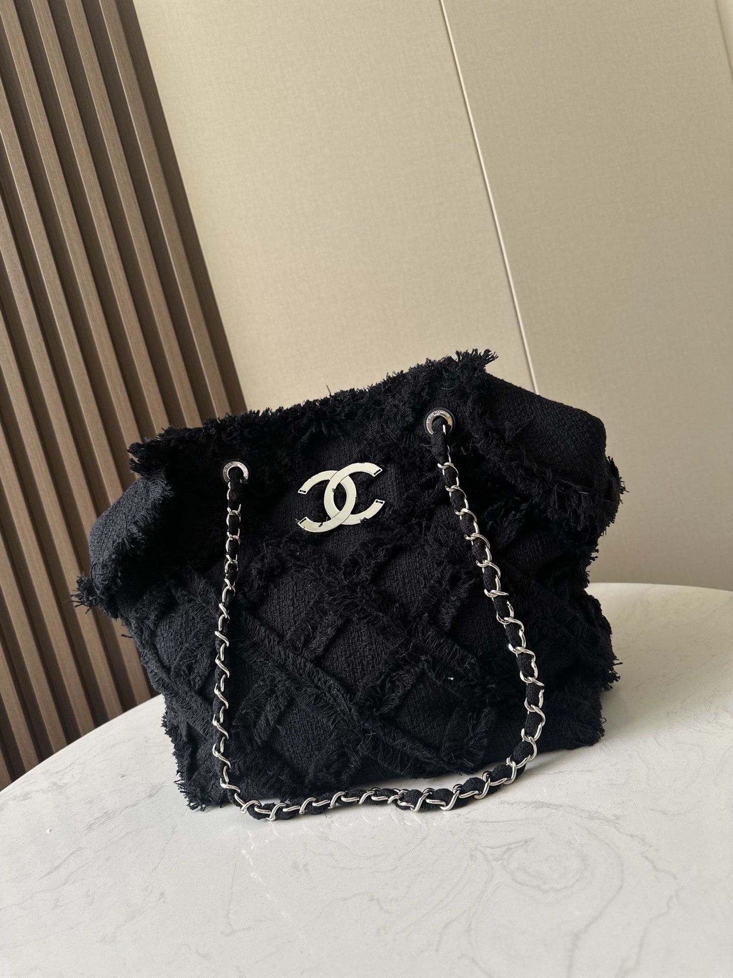 Chanel Vintage Linen Tassel Tote Straw Bag 48x35x17cm