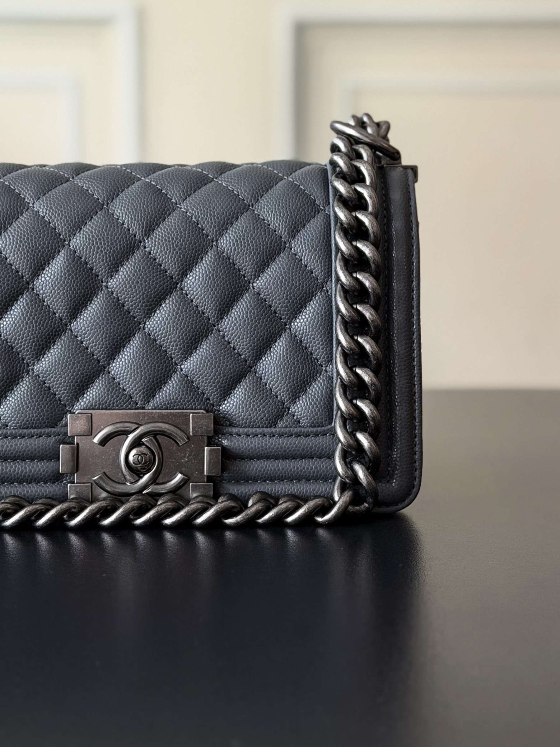 Chanel Boy Handbag 12x20x7cm