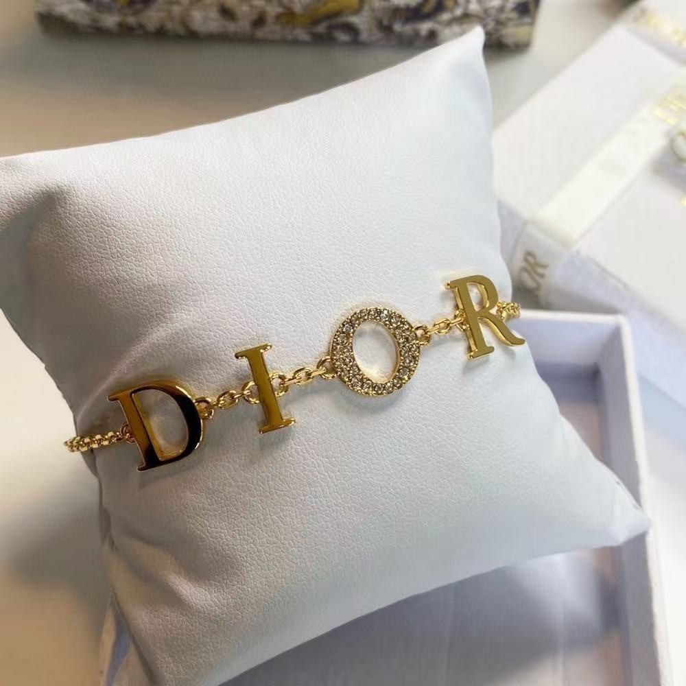 D10r bracelet