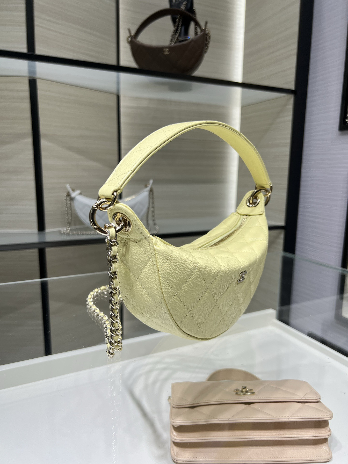 Chanel Clutch with chain Light Gold Hardware AP5094 15x22x6cm