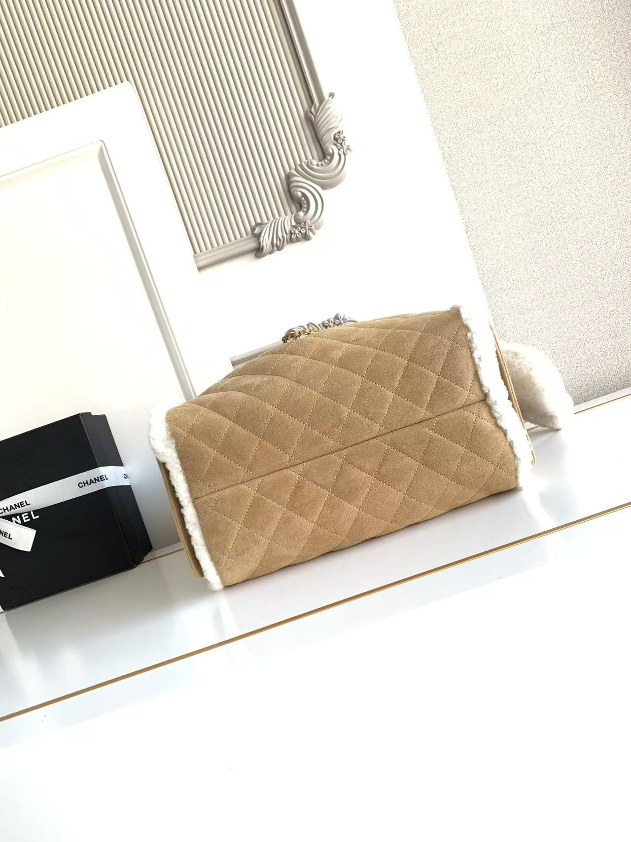 CHANEL 25C Bucket BAG 40x30x15cm