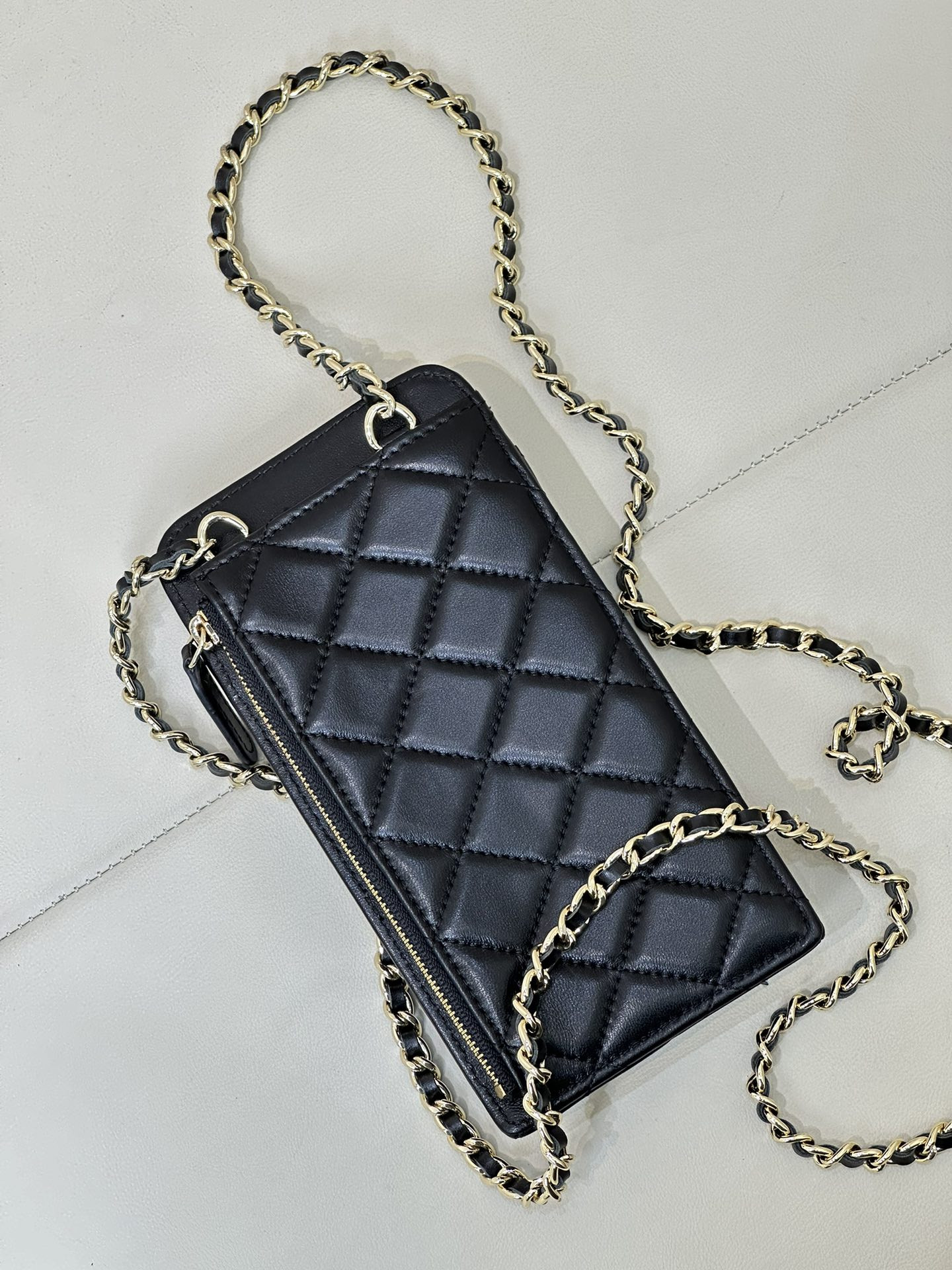 Ch**el phone bag 18x9x3cm